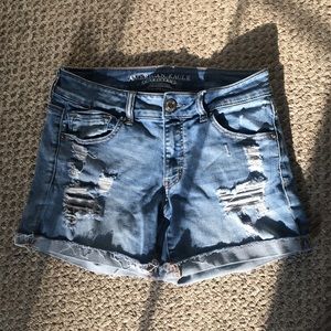 American Eagle Super Stretch Midi shorts size 8